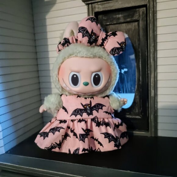 Pink Bat Dress and Matching Bow Handmade Outfit for Made for Labubu - Picture 7 of 7